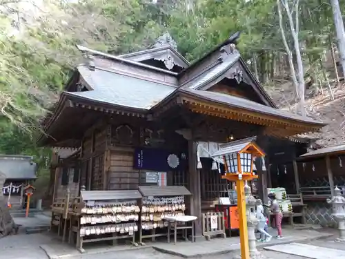 新倉富士浅間神社の本殿