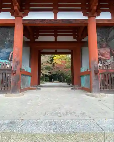 室生寺の山門