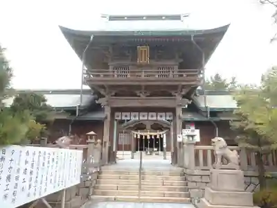 彦島八幡宮の山門・神門