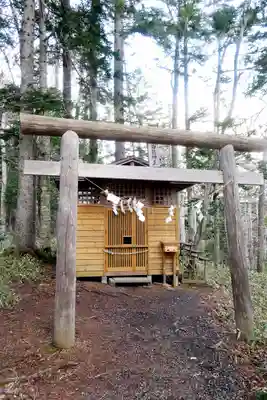 阿寒岳神社奥之院(北海道)