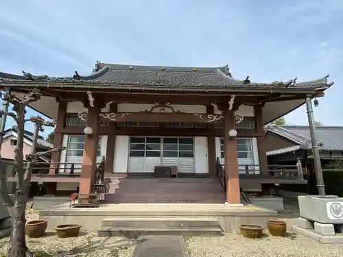 神宮寺の本殿・本堂