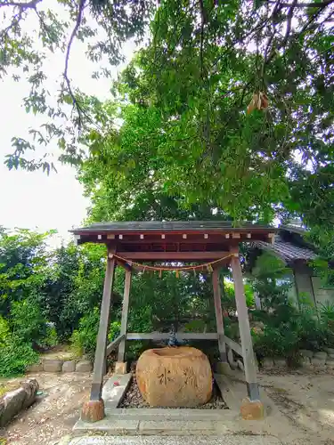 神明社（楠町）の手水舎