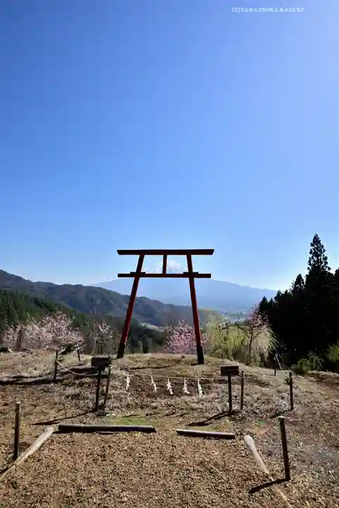 富士山遙拝所(天空の鳥居)(山梨県)