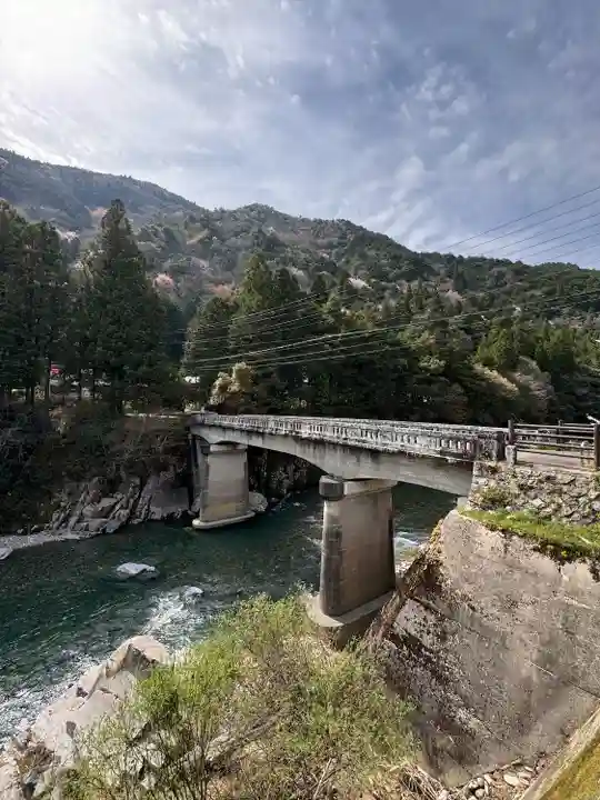 根道神社(岐阜県)