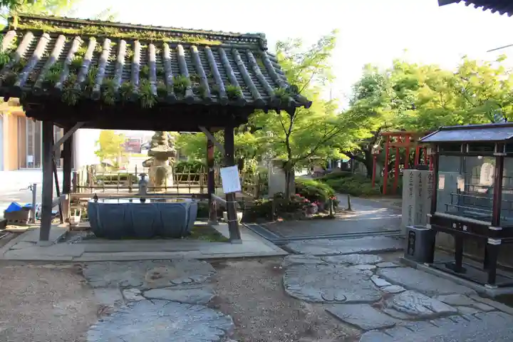 一宮寺の手水舎