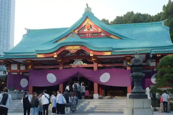 日枝神社の{uncategorized: "未分類", other: "その他", undefined: "問題あり", building: "その他建物", grave: "お墓", sacred_gate: "鳥居", guardian: "狛犬", statue: "像", buddha: "仏像", history: "歴史", nature: "自然", garden: "庭園", animal: "動物", pagoda: "塔", temizu: "手水舎", mountain_gate: "山門・神門", sanctuary: "本殿・本堂", subordinate: "末社・摂社", art: "芸術", scenery: "景色", jizo: "地蔵", ema: "絵馬", goshuin: "御朱印", omikuji: "おみくじ", items: "授与品その他", amulet: "お守り", goshuincho: "御朱印帳", eats: "食事", festival: "お祭り", votive_dance: "神楽", shichigosan: "七五三参", wedding: "結婚式", experience: "体験その他", initially: "初詣", around: "周辺", anti_infection: "感染症対策"}