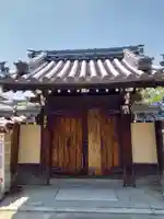 満願寺の山門・神門