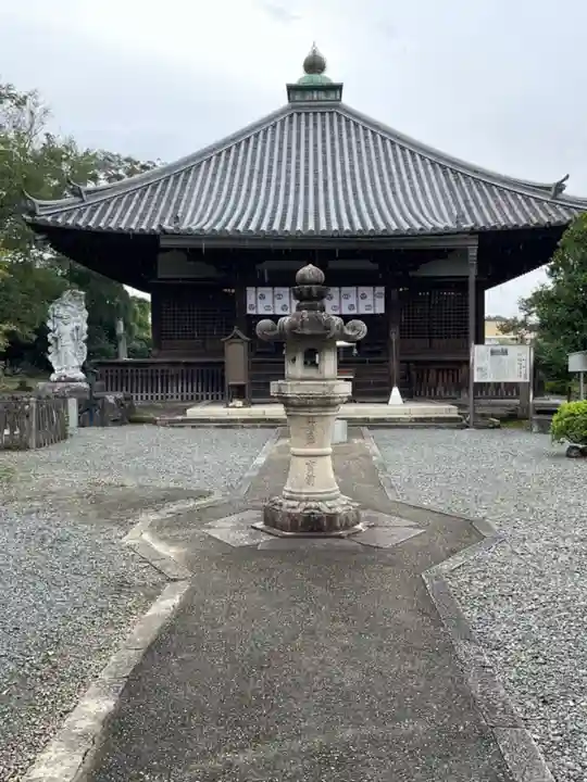 乙訓寺の本殿・本堂