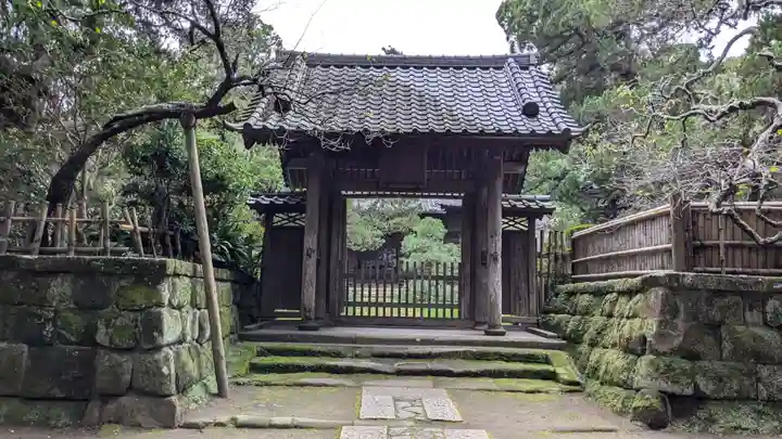 寿福寺の山門・神門