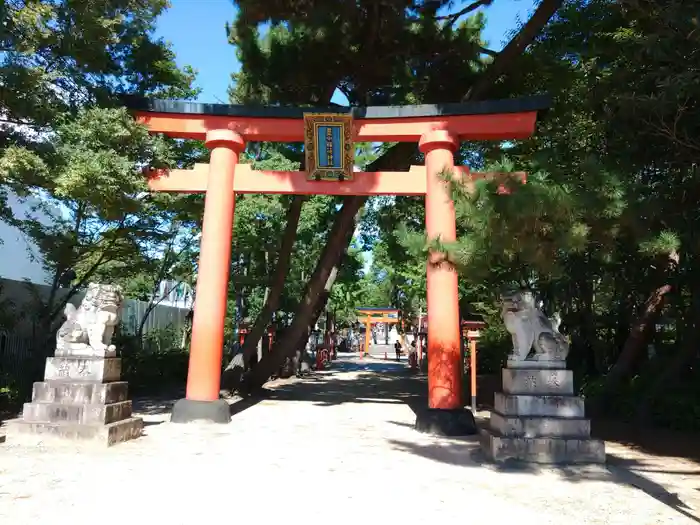 豊中稲荷神社の鳥居