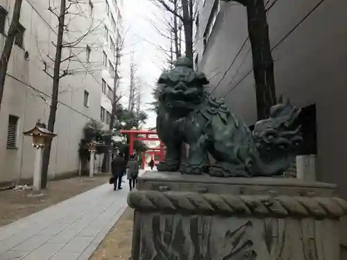 花園神社の狛犬