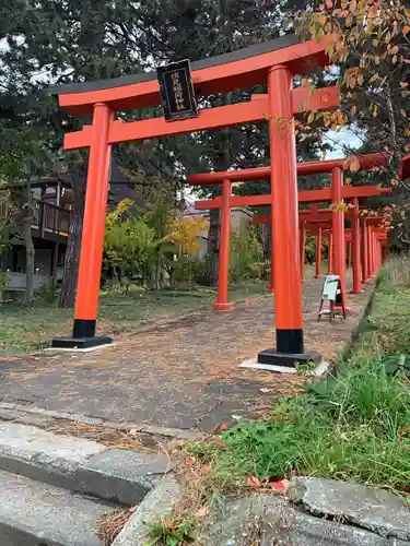 札幌伏見稲荷神社の鳥居