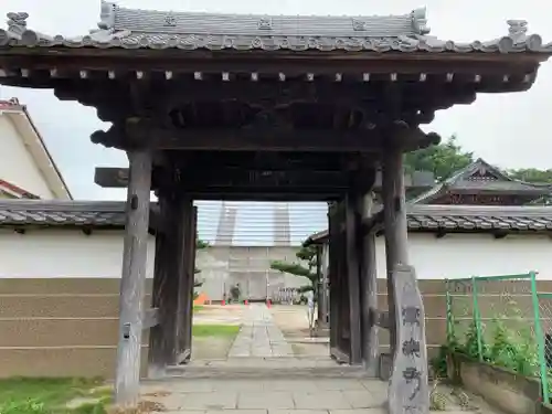 常楽寺の山門・神門