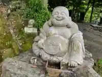 西明寺の像