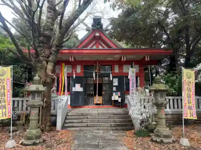 笠䅣稲荷神社の{uncategorized: "未分類", other: "その他", undefined: "問題あり", building: "その他建物", grave: "お墓", sacred_gate: "鳥居", guardian: "狛犬", statue: "像", buddha: "仏像", history: "歴史", nature: "自然", garden: "庭園", animal: "動物", pagoda: "塔", temizu: "手水舎", mountain_gate: "山門・神門", sanctuary: "本殿・本堂", subordinate: "末社・摂社", art: "芸術", scenery: "景色", jizo: "地蔵", ema: "絵馬", goshuin: "御朱印", omikuji: "おみくじ", items: "授与品その他", amulet: "お守り", goshuincho: "御朱印帳", eats: "食事", festival: "お祭り", votive_dance: "神楽", shichigosan: "七五三参", wedding: "結婚式", experience: "体験その他", initially: "初詣", around: "周辺", anti_infection: "感染症対策"}