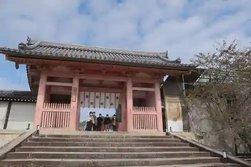仁和寺の山門・神門