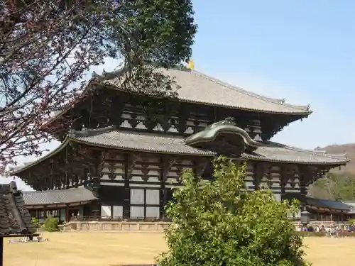 東大寺の本殿