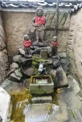 摂津之国 國分寺（金光明四天王護国之寺）の手水舎