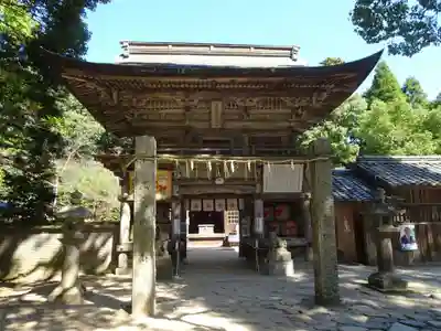 櫻井神社の山門・神門