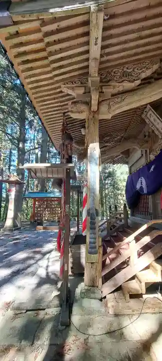 竹駒神社の{uncategorized: "未分類", other: "その他", undefined: "問題あり", building: "その他建物", grave: "お墓", sacred_gate: "鳥居", guardian: "狛犬", statue: "像", buddha: "仏像", history: "歴史", nature: "自然", garden: "庭園", animal: "動物", pagoda: "塔", temizu: "手水舎", mountain_gate: "山門・神門", sanctuary: "本殿・本堂", subordinate: "末社・摂社", art: "芸術", scenery: "景色", jizo: "地蔵", ema: "絵馬", goshuin: "御朱印", omikuji: "おみくじ", items: "授与品その他", amulet: "お守り", goshuincho: "御朱印帳", eats: "食事", festival: "お祭り", votive_dance: "神楽", shichigosan: "七五三参", wedding: "結婚式", experience: "体験その他", initially: "初詣", around: "周辺", anti_infection: "感染症対策"}