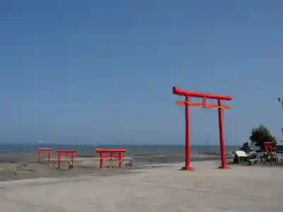 大魚神社の{uncategorized: "未分類", other: "その他", undefined: "問題あり", building: "その他建物", grave: "お墓", sacred_gate: "鳥居", guardian: "狛犬", statue: "像", buddha: "仏像", history: "歴史", nature: "自然", garden: "庭園", animal: "動物", pagoda: "塔", temizu: "手水舎", mountain_gate: "山門・神門", sanctuary: "本殿・本堂", subordinate: "末社・摂社", art: "芸術", scenery: "景色", jizo: "地蔵", ema: "絵馬", goshuin: "御朱印", omikuji: "おみくじ", items: "授与品その他", amulet: "お守り", goshuincho: "御朱印帳", eats: "食事", festival: "お祭り", votive_dance: "神楽", shichigosan: "七五三参", wedding: "結婚式", experience: "体験その他", initially: "初詣", around: "周辺", anti_infection: "感染症対策"}