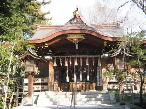 子安神社の本殿