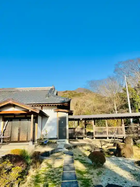 一乗院(開運出世筑波不動尊) の{uncategorized: "未分類", other: "その他", undefined: "問題あり", building: "その他建物", grave: "お墓", sacred_gate: "鳥居", guardian: "狛犬", statue: "像", buddha: "仏像", history: "歴史", nature: "自然", garden: "庭園", animal: "動物", pagoda: "塔", temizu: "手水舎", mountain_gate: "山門・神門", sanctuary: "本殿・本堂", subordinate: "末社・摂社", art: "芸術", scenery: "景色", jizo: "地蔵", ema: "絵馬", goshuin: "御朱印", omikuji: "おみくじ", items: "授与品その他", amulet: "お守り", goshuincho: "御朱印帳", eats: "食事", festival: "お祭り", votive_dance: "神楽", shichigosan: "七五三参", wedding: "結婚式", experience: "体験その他", initially: "初詣", around: "周辺", anti_infection: "感染症対策"}