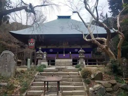 西明寺の本殿・本堂