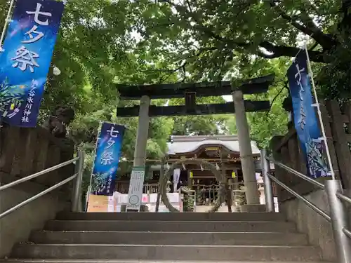 鳩ヶ谷氷川神社の鳥居