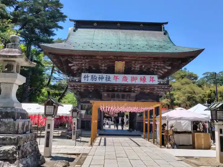 竹駒神社の{uncategorized: "未分類", other: "その他", undefined: "問題あり", building: "その他建物", grave: "お墓", sacred_gate: "鳥居", guardian: "狛犬", statue: "像", buddha: "仏像", history: "歴史", nature: "自然", garden: "庭園", animal: "動物", pagoda: "塔", temizu: "手水舎", mountain_gate: "山門・神門", sanctuary: "本殿・本堂", subordinate: "末社・摂社", art: "芸術", scenery: "景色", jizo: "地蔵", ema: "絵馬", goshuin: "御朱印", omikuji: "おみくじ", items: "授与品その他", amulet: "お守り", goshuincho: "御朱印帳", eats: "食事", festival: "お祭り", votive_dance: "神楽", shichigosan: "七五三参", wedding: "結婚式", experience: "体験その他", initially: "初詣", around: "周辺", anti_infection: "感染症対策"}