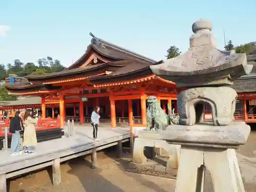 厳島神社の本殿