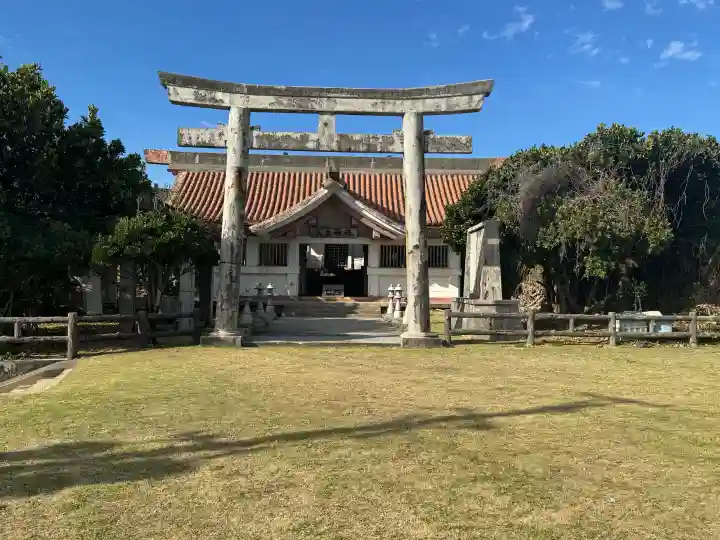 大主神社の{uncategorized: "未分類", other: "その他", undefined: "問題あり", building: "その他建物", grave: "お墓", sacred_gate: "鳥居", guardian: "狛犬", statue: "像", buddha: "仏像", history: "歴史", nature: "自然", garden: "庭園", animal: "動物", pagoda: "塔", temizu: "手水舎", mountain_gate: "山門・神門", sanctuary: "本殿・本堂", subordinate: "末社・摂社", art: "芸術", scenery: "景色", jizo: "地蔵", ema: "絵馬", goshuin: "御朱印", omikuji: "おみくじ", items: "授与品その他", amulet: "お守り", goshuincho: "御朱印帳", eats: "食事", festival: "お祭り", votive_dance: "神楽", shichigosan: "七五三参", wedding: "結婚式", experience: "体験その他", initially: "初詣", around: "周辺", anti_infection: "感染症対策"}