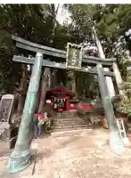 日光二荒山神社の{uncategorized: "未分類", other: "その他", undefined: "問題あり", building: "その他建物", grave: "お墓", sacred_gate: "鳥居", guardian: "狛犬", statue: "像", buddha: "仏像", history: "歴史", nature: "自然", garden: "庭園", animal: "動物", pagoda: "塔", temizu: "手水舎", mountain_gate: "山門・神門", sanctuary: "本殿・本堂", subordinate: "末社・摂社", art: "芸術", scenery: "景色", jizo: "地蔵", ema: "絵馬", goshuin: "御朱印", omikuji: "おみくじ", items: "授与品その他", amulet: "お守り", goshuincho: "御朱印帳", eats: "食事", festival: "お祭り", votive_dance: "神楽", shichigosan: "七五三参", wedding: "結婚式", experience: "体験その他", initially: "初詣", around: "周辺", anti_infection: "感染症対策"}