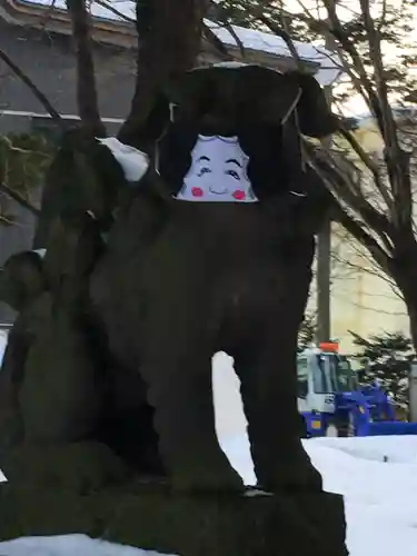 北広島市総鎮守　廣島神社の狛犬