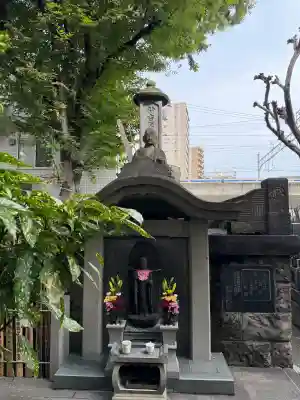 浄閑寺(東京都)