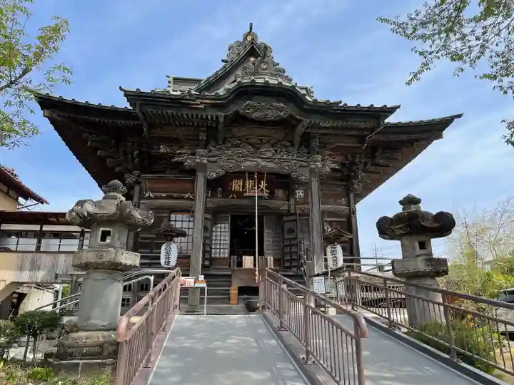 秩父札所十三番 慈眼寺の本殿・本堂