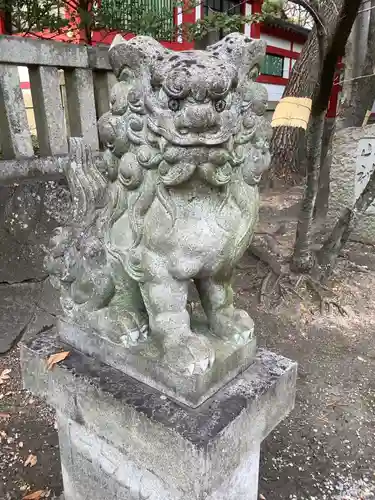 市原稲荷神社の狛犬