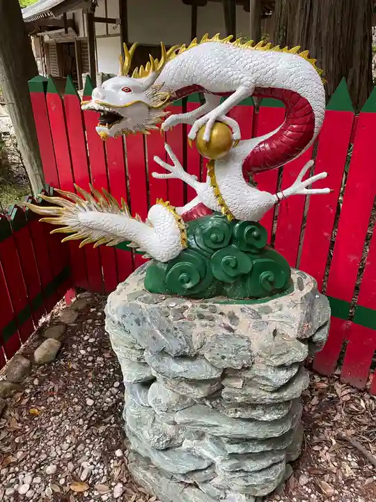 賣布神社の狛犬