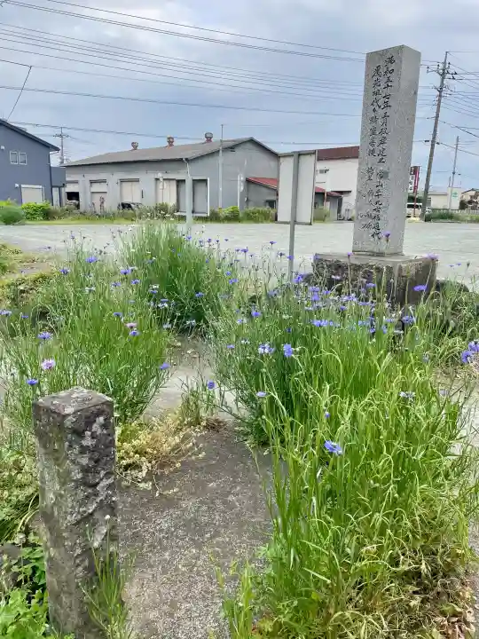 永泉寺の{uncategorized: "未分類", other: "その他", undefined: "問題あり", building: "その他建物", grave: "お墓", sacred_gate: "鳥居", guardian: "狛犬", statue: "像", buddha: "仏像", history: "歴史", nature: "自然", garden: "庭園", animal: "動物", pagoda: "塔", temizu: "手水舎", mountain_gate: "山門・神門", sanctuary: "本殿・本堂", subordinate: "末社・摂社", art: "芸術", scenery: "景色", jizo: "地蔵", ema: "絵馬", goshuin: "御朱印", omikuji: "おみくじ", items: "授与品その他", amulet: "お守り", goshuincho: "御朱印帳", eats: "食事", festival: "お祭り", votive_dance: "神楽", shichigosan: "七五三参", wedding: "結婚式", experience: "体験その他", initially: "初詣", around: "周辺", anti_infection: "感染症対策"}