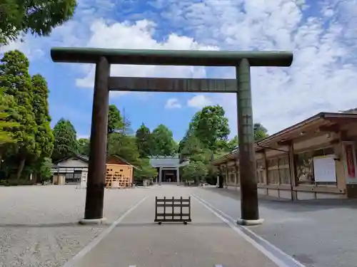 射水神社の鳥居