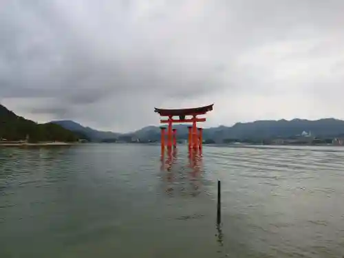 厳島神社(広島県)