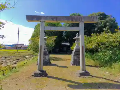 神明社の鳥居