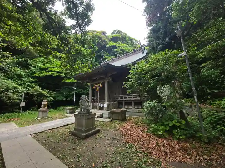 甘縄神明神社(甘縄神明宮)の{uncategorized: "未分類", other: "その他", undefined: "問題あり", building: "その他建物", grave: "お墓", sacred_gate: "鳥居", guardian: "狛犬", statue: "像", buddha: "仏像", history: "歴史", nature: "自然", garden: "庭園", animal: "動物", pagoda: "塔", temizu: "手水舎", mountain_gate: "山門・神門", sanctuary: "本殿・本堂", subordinate: "末社・摂社", art: "芸術", scenery: "景色", jizo: "地蔵", ema: "絵馬", goshuin: "御朱印", omikuji: "おみくじ", items: "授与品その他", amulet: "お守り", goshuincho: "御朱印帳", eats: "食事", festival: "お祭り", votive_dance: "神楽", shichigosan: "七五三参", wedding: "結婚式", experience: "体験その他", initially: "初詣", around: "周辺", anti_infection: "感染症対策"}