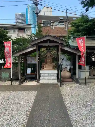 大鳥神社の{uncategorized: "未分類", other: "その他", undefined: "問題あり", building: "その他建物", grave: "お墓", sacred_gate: "鳥居", guardian: "狛犬", statue: "像", buddha: "仏像", history: "歴史", nature: "自然", garden: "庭園", animal: "動物", pagoda: "塔", temizu: "手水舎", mountain_gate: "山門・神門", sanctuary: "本殿・本堂", subordinate: "末社・摂社", art: "芸術", scenery: "景色", jizo: "地蔵", ema: "絵馬", goshuin: "御朱印", omikuji: "おみくじ", items: "授与品その他", amulet: "お守り", goshuincho: "御朱印帳", eats: "食事", festival: "お祭り", votive_dance: "神楽", shichigosan: "七五三参", wedding: "結婚式", experience: "体験その他", initially: "初詣", around: "周辺", anti_infection: "感染症対策"}