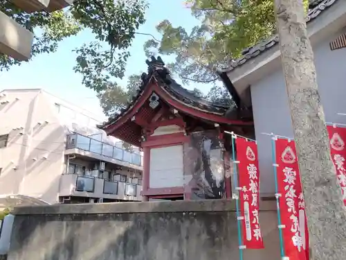 止止呂支比売命神社の本殿