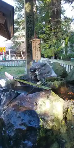 諏訪大社の手水舎