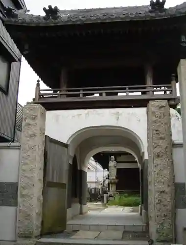 法然寺の山門