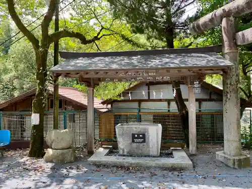 奥氷川神社の手水