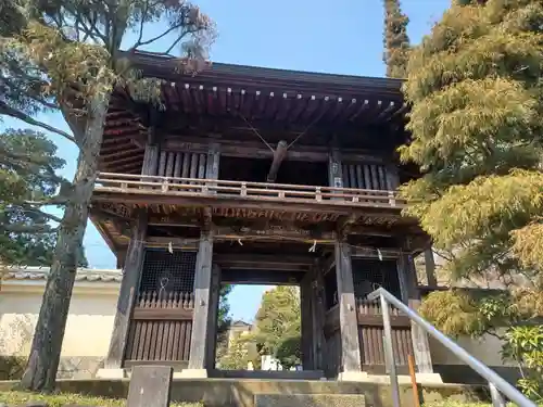 圓乗院の山門