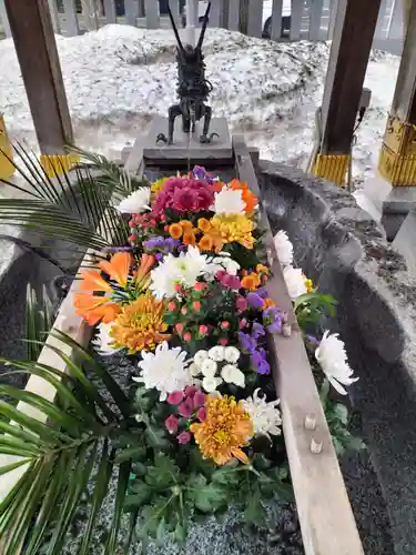 彌彦神社　(伊夜日子神社)の手水